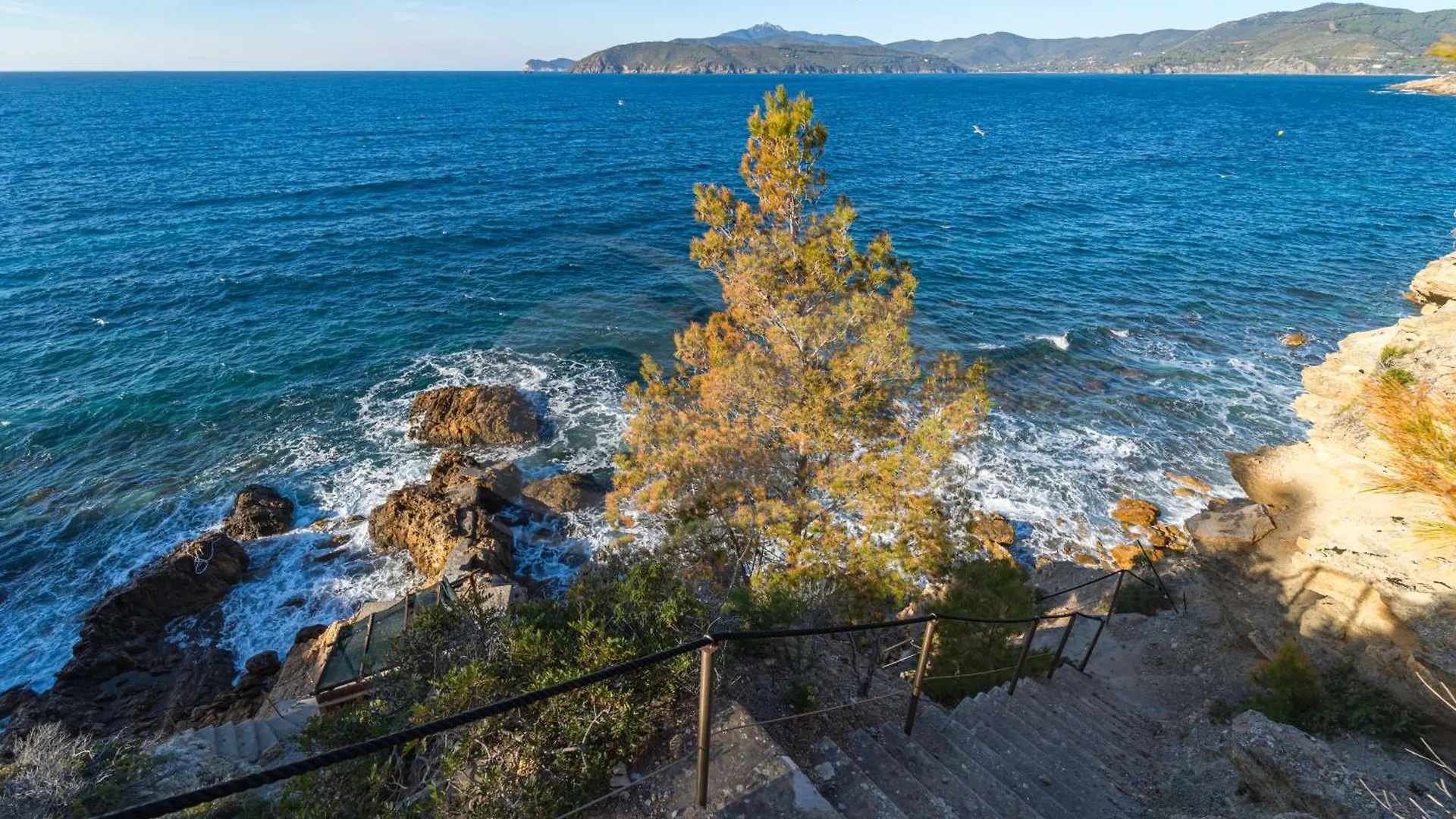 Villa Madonna Delle Grazie Con Accesso Privato Al Mare - Goelba Capoliveri  Włochy