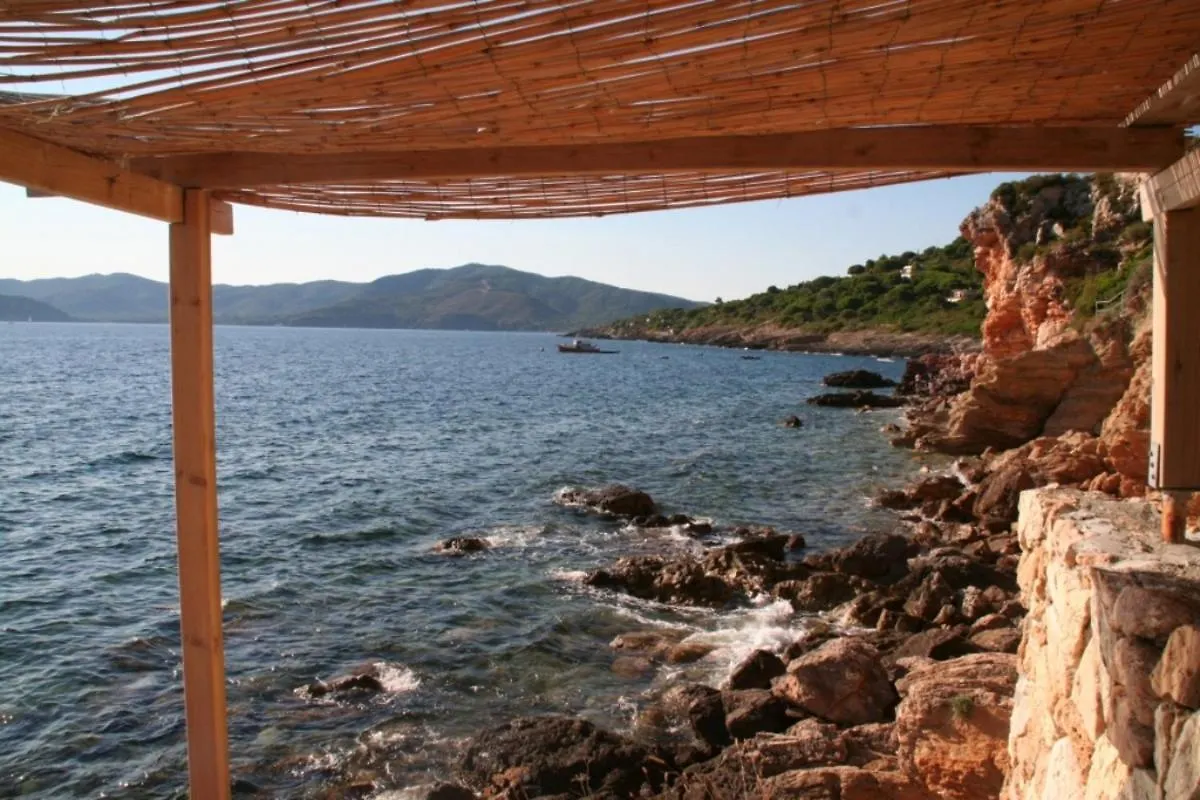 Villa Madonna Delle Grazie Con Accesso Privato Al Mare - Goelba Capoliveri